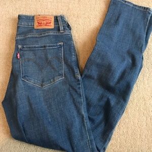 Levi's Mid Rise Skinny Jeans
